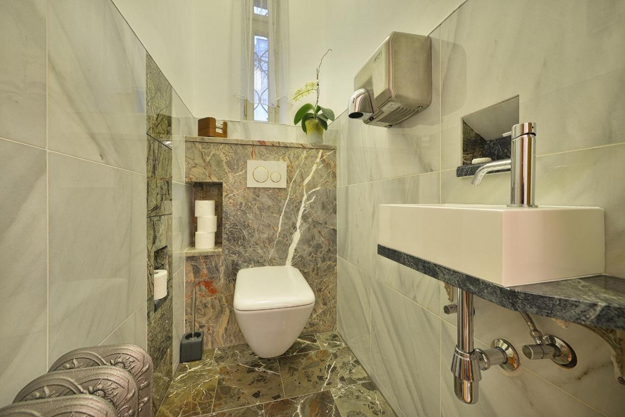 Apartman Dalia Janackovo Nabrezi Praga Exterior foto