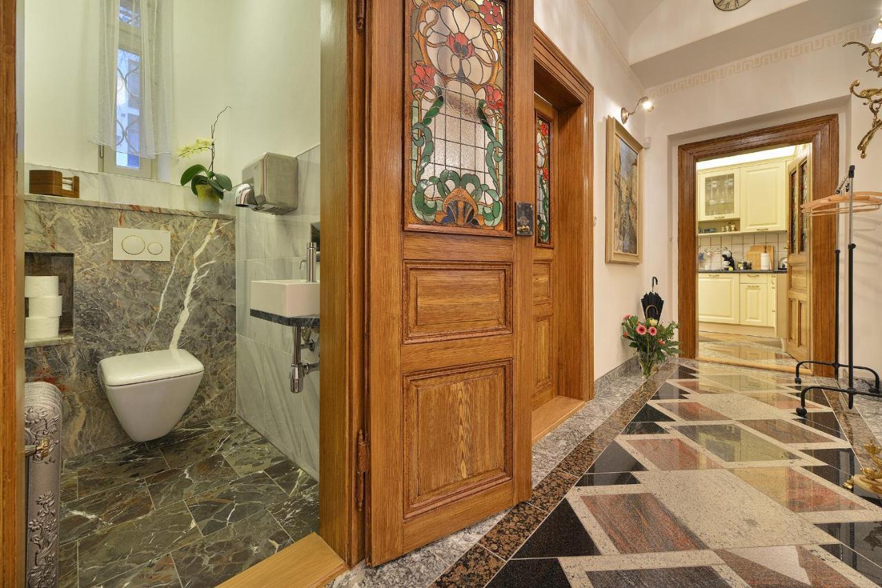 Apartman Dalia Janackovo Nabrezi Praga Exterior foto