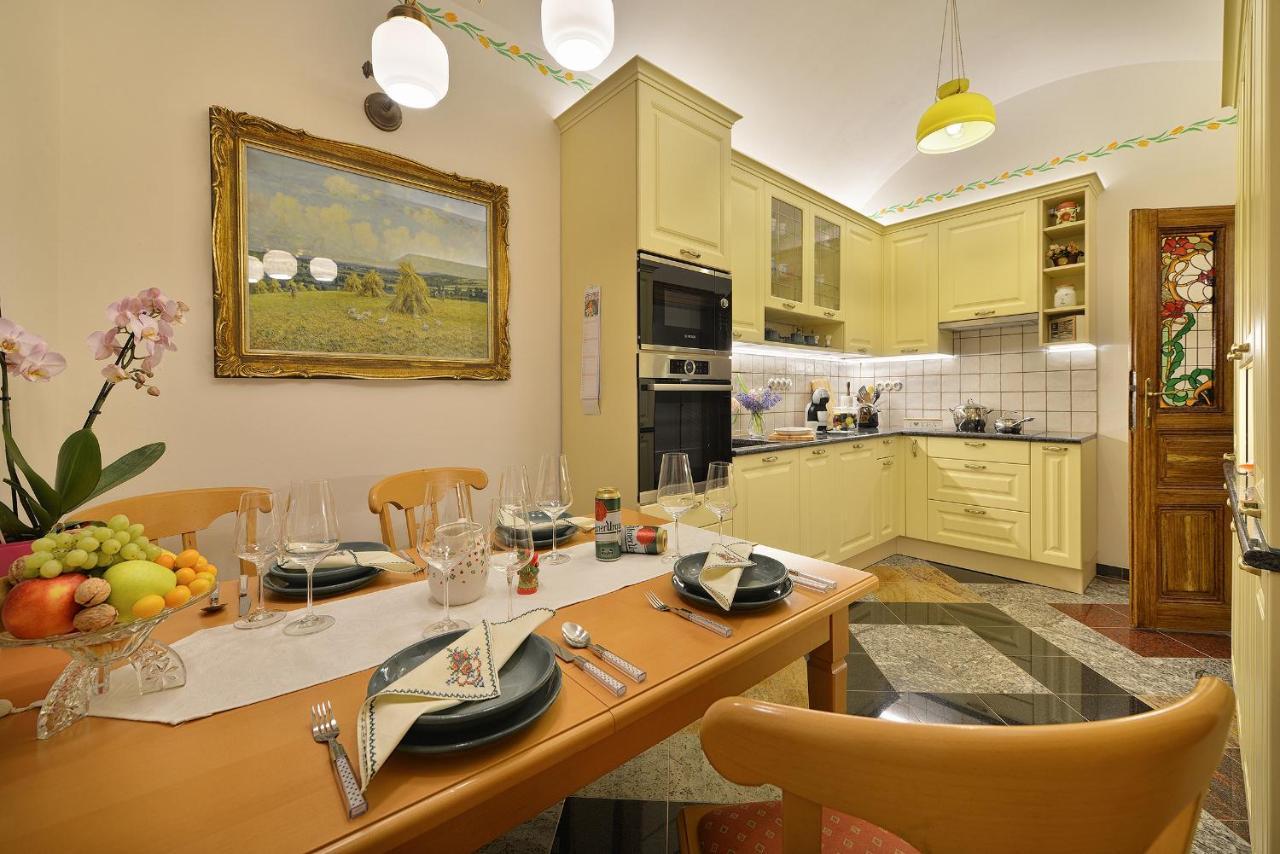 Apartman Dalia Janackovo Nabrezi Praga Exterior foto