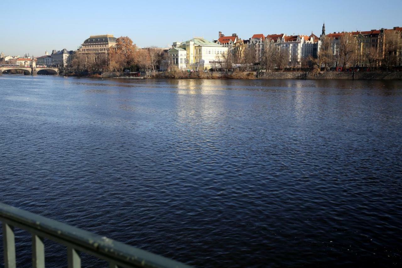 Apartman Dalia Janackovo Nabrezi Praga Exterior foto