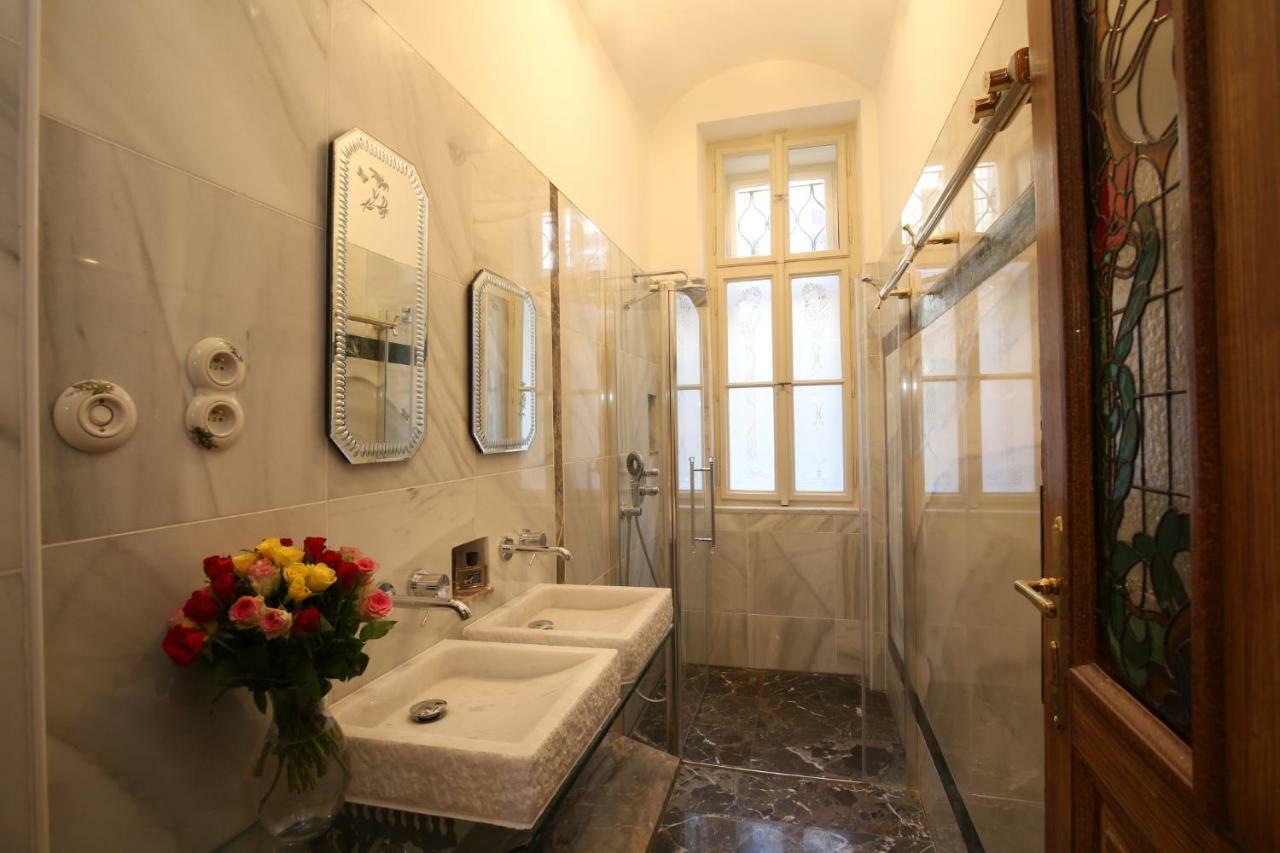 Apartman Dalia Janackovo Nabrezi Praga Exterior foto